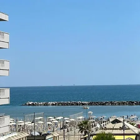 Ines 3* Cesenatico