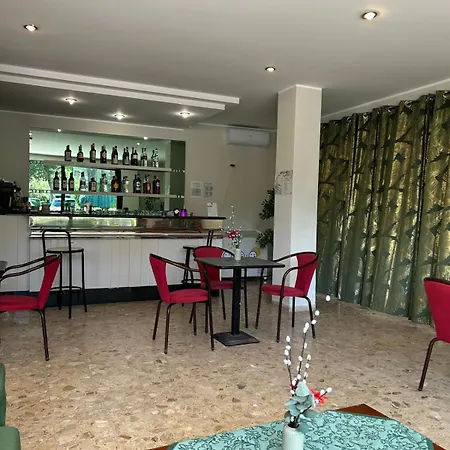 Hotell Ines Cesenatico