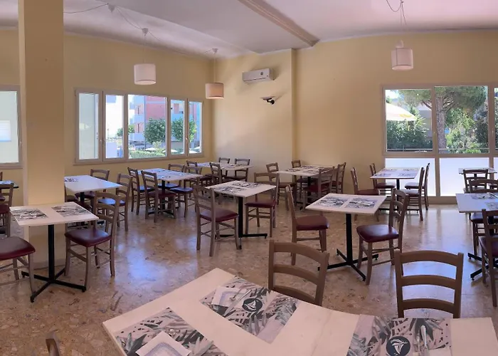 מלון Ines צ'סנטיקו